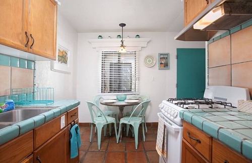 Old Town Maison | Old Town 1BR Short Drive to Downtown & Beaches 2.5