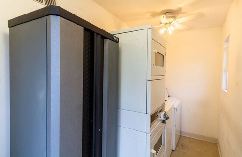 Old Town Maison | Old Town 1BR Short Drive to Downtown & Beaches 2.5