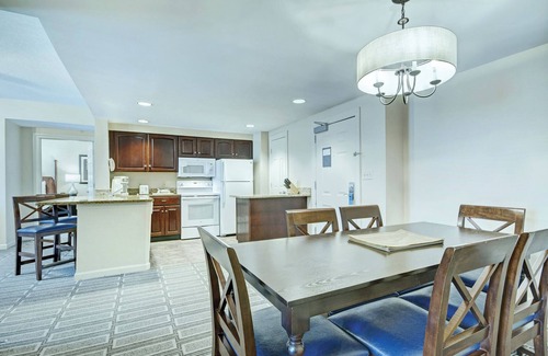 Old Town West Copropriété | Old Town Alexandria|2BR/2BA King Bed Suite