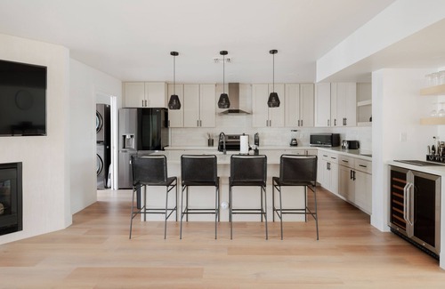 Park Scottsdale One Maison | Old Town Gem by Porter | Dog-Friendly Home w/Heated Pool and Arcade Games