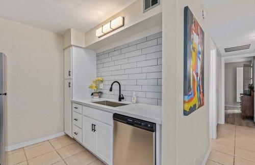 South Scottsdale Appartement | Old Town Maya Condo w/Pool & Spa
