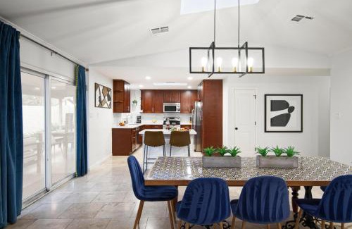 Scottsdale Estates Nine Maison | Old Town Saguaro - Private Pool, Fire Pit & Games