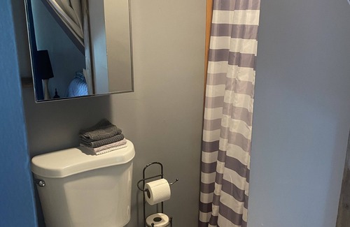 Carnation Appartement | Old Town Tiny Studio Cottage near Pacific University and Wine Country