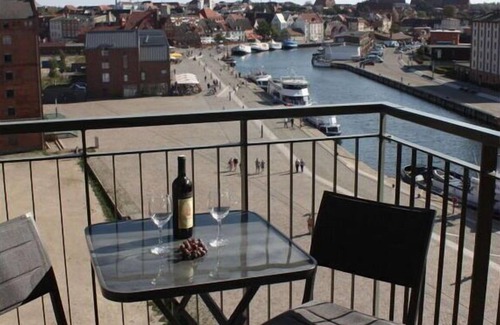 Wismar Maison | Vista del casco antiguo en el almacén de Ohlerich