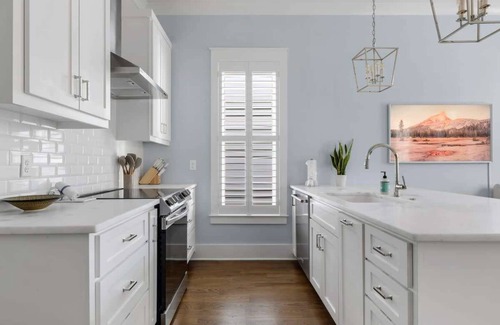 Old Village Historical District Maison | Old Village Charmer | 2BR Retreat Mt. Pleasant