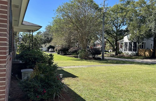 Old Village Maison | Vieux Village Mt. Agréable / Pitt Street Bridge / Ocean Walk!