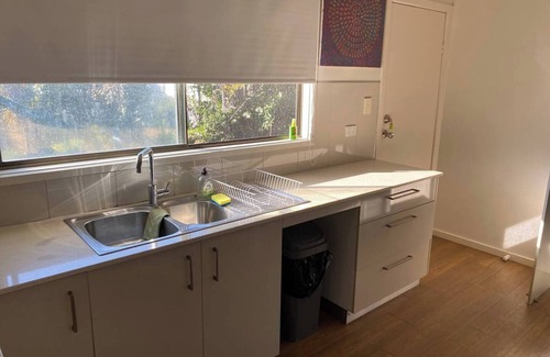 Rapid Creek Maison | Older typical darwin house 2 story - A/C and Fans to suit darwin climate - plenty or Ground level area to relax and give feelings of openness - Inground Spa to relax and entertain out back of pathed area