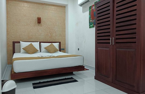 Daluwakotuwa Hôtel | Oleesha Hotel & Restaurant