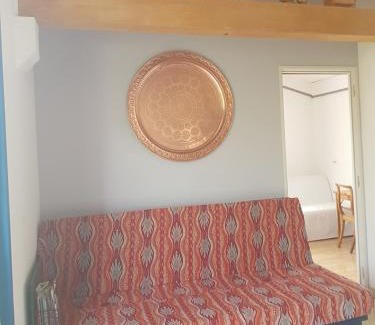 Corconne Maison | OLIVER