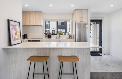 Trentham Maison | Oliver Oasis: Wellington 2BR Retreat