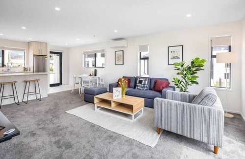 Trentham Maison | Oliver Oasis: Wellington 2BR Retreat