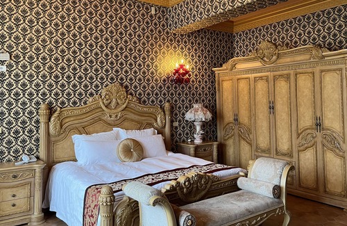 Puli Lit Et Petit-Déjeuner | olliere castle