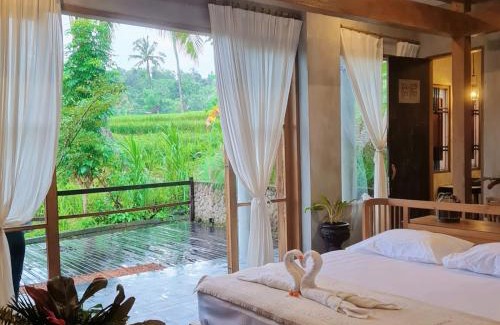 Sukasada Lit Et Petit-Déjeuner | OMantra Home Bali