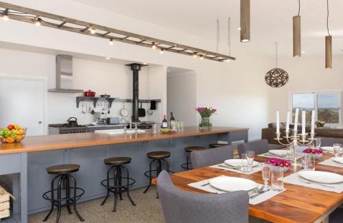 Durran Durra Maison | On a Hill