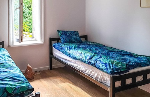 Czerwinsk nad Wisła Maison | On a natural property this charming vacation home near the Vistula welcomes you.