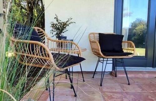 Mayhew Maison | Golf Course Views & Gorgeous Sunsets