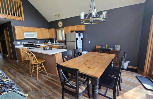 Rome Maison | On Lake Arrowhead near beaches, golf and Sand Valley