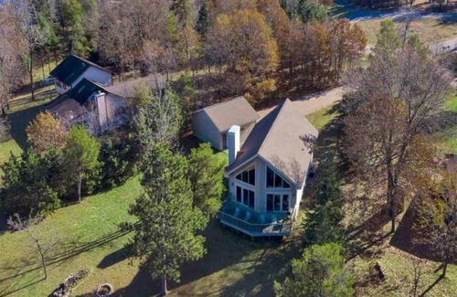 Rome Maison | On Lake Arrowhead near beaches, golf and Sand Valley