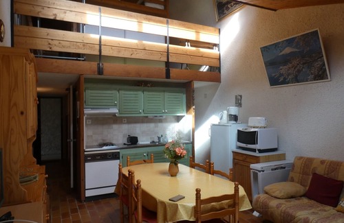 Aste-Beon Maison | en bordure d'une rivière avec vue sur la montagne avec terrasse de plein pied
