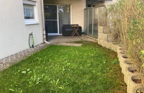 Kirchheim unter Teck Appartement | On the A8 & yet close to the city! Apartment for max. 5 guests with good connections A8-B10-S1