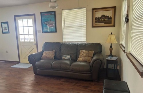 Lafitte Maison | On the Bayou - 30 Minutes from New Orleans