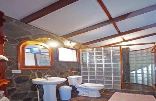 Quebrada La Gamba Maison | On the Beach at Playa Zancudo