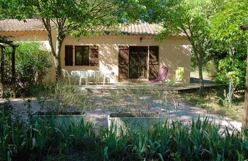 Brignoles Villa | En bordure de forêt, en Provence verte,