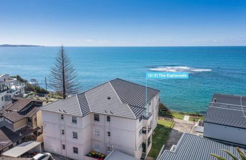 Cronulla Appartement | On The Esplanade - Close to beach & Cronulla mall with Aircon