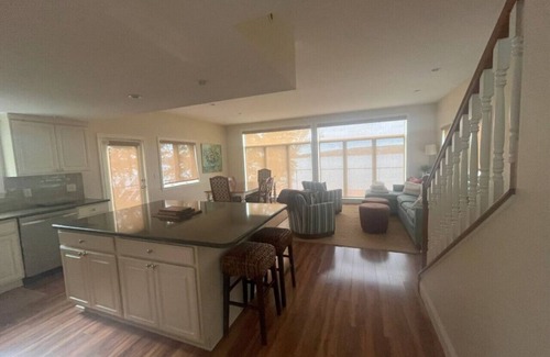 Skaneateles Maison | On Skaneateles Lake-level/near village