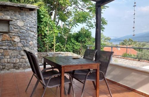 Afissos Maison | On the Rocks Myrto