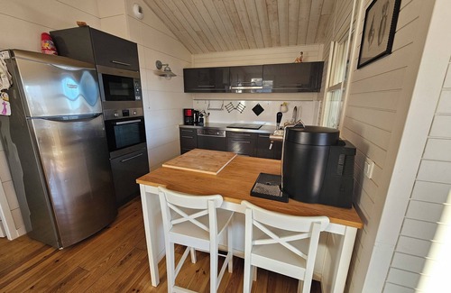 Gruissan Chalet De Ski | CHALET FRONT DE MER ENTIEREMENT CLIMATISE