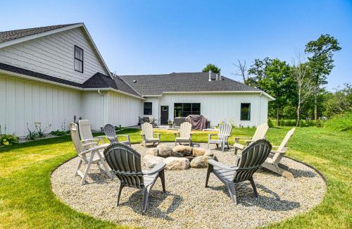 Onamia Maison | Onamia Vacation Rental about 1 Mi to Mille Lacs Lake!