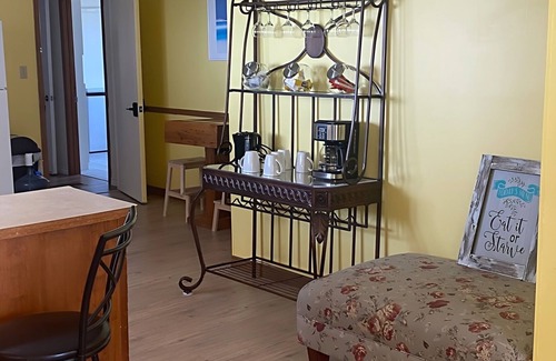 Kingsville Cottage | Pelee in the Spring - Birds, Blooms and Bright Evening Skies!