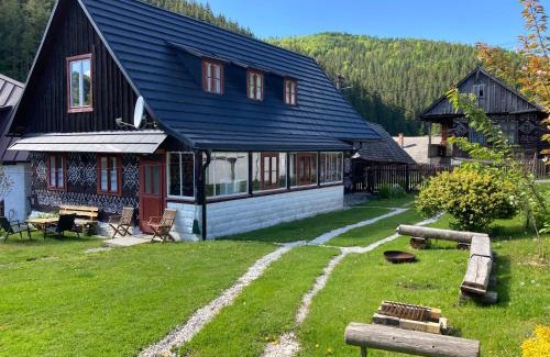 Cicmany Maison | Ondrejova drevenica