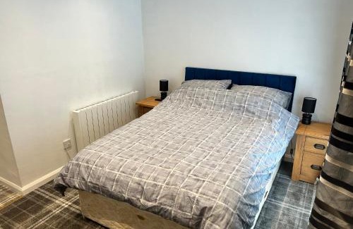 Alness Appartement | One bed and bathroom with kitchen for self catering Alness