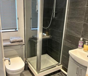 Alness Appartement | One bed and bathroom with kitchen for self catering Alness