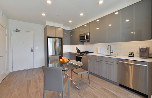 Mountain View Appartement | One Bed Perfect for WFH in Heart of Silicon Valley