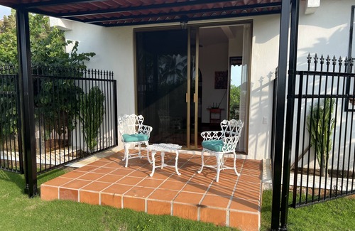 Rincon de Guayabitos Maison | One bedroom oceanfront guesthouse.