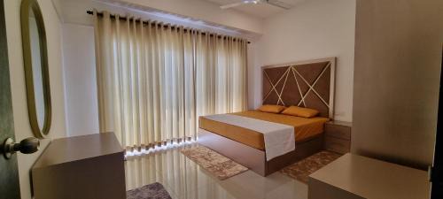 Negombo Appartement | One bedroom 7th Floor Apartment in Ocean Breeze Hotel Residencies Negombo