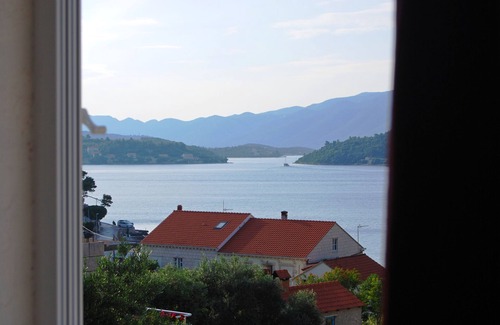 Vela Glavica Appartement | Appartement d'une chambre avec le balcon et la vue sur le mer Lumbarda, Korcula (A-12839-a)