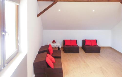 Somonino Appartement | One-Bedroom Apartment In Borcz