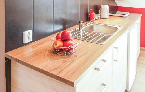 Somonino Appartement | One-Bedroom Apartment In Borcz