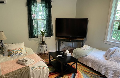 Bar Mills Appartement | One bedroom apartment sleeps up to 4