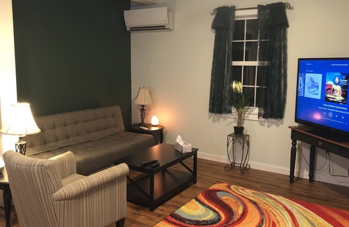 Bar Mills Appartement | One bedroom apartment sleeps up to 4