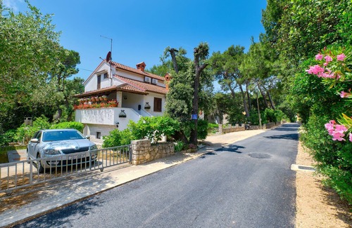 Artatore Appartement | Appartement d'une chambre avec la terrasse Artatore, Losinj (A-2509-c)