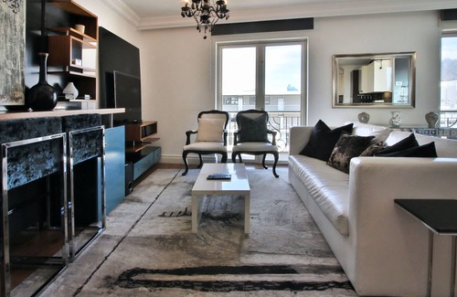 Green Point Appartement | One Bedroom Apartment with Mountain Views