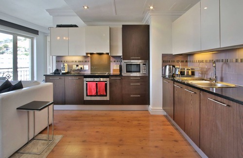 Green Point Appartement | One Bedroom Apartment with Mountain Views