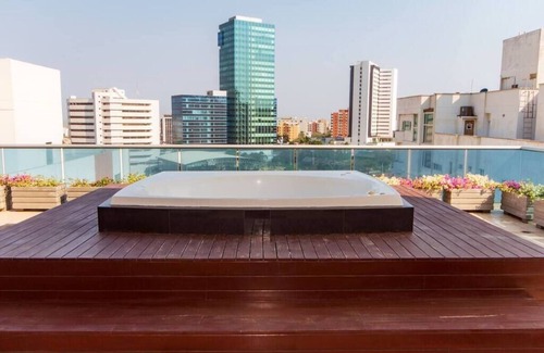 Alto Prado Appartement | One bedroom at villa country with river views