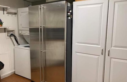 Aspen Hill Appartement | One bedroom Basement Apartment. Parking. Fios internet. Close to nature and DC