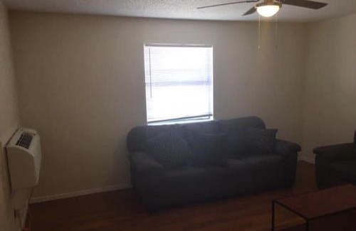 Lawton Appartement | One bedroom close to Fort Sill!